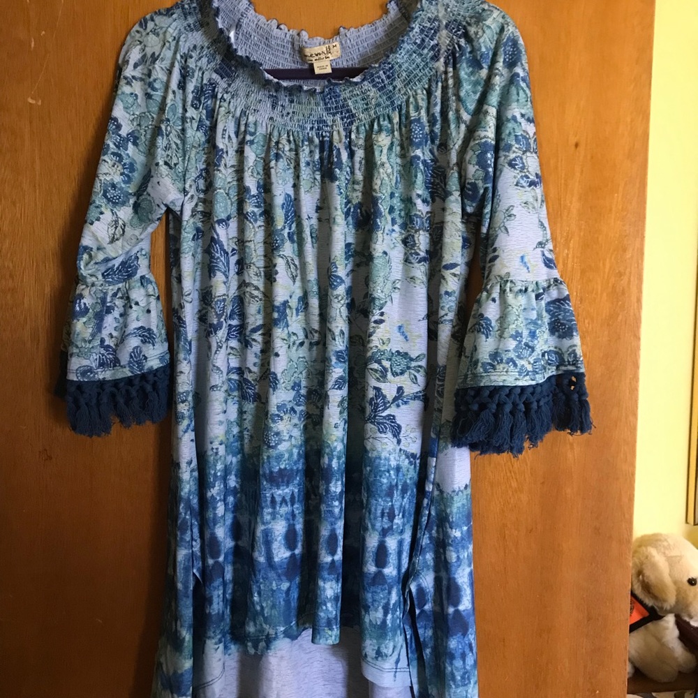 One World ladies floral print top